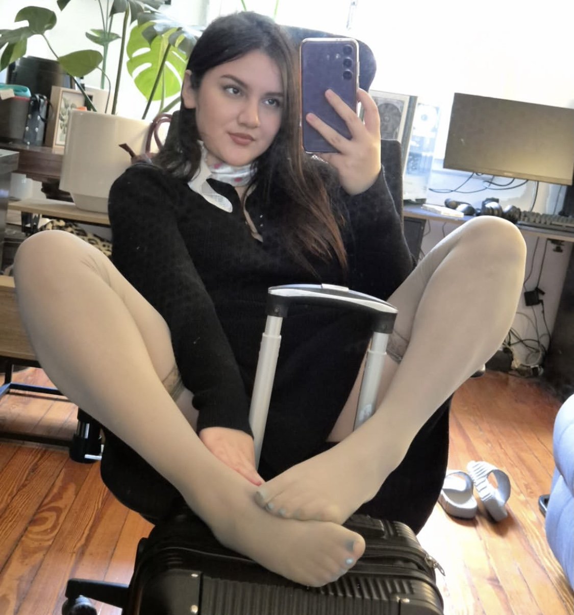Stinky Nylon Feet 27 #1oKJFsFw