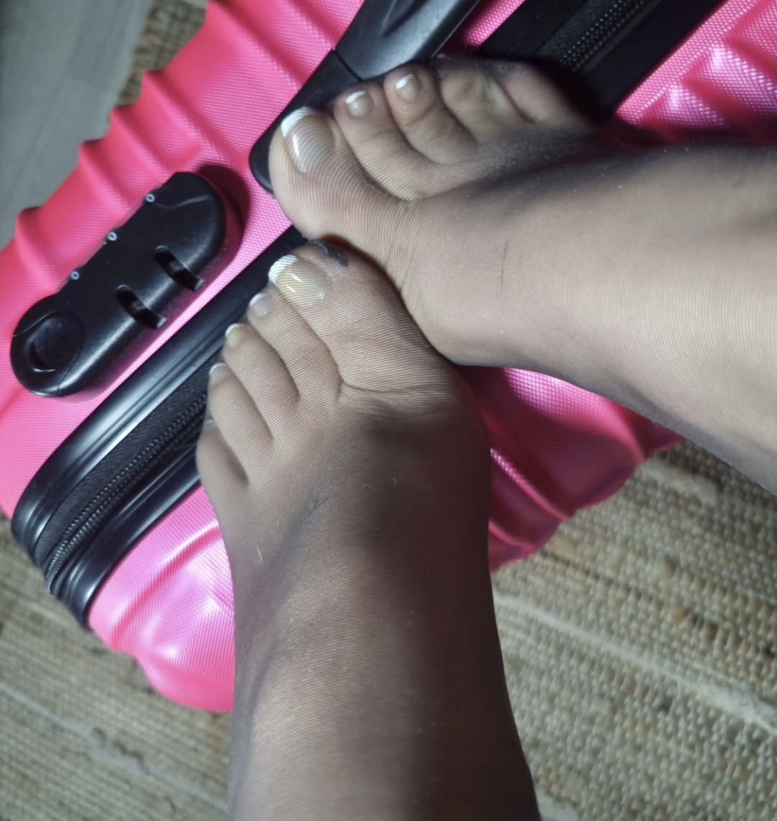 Stinky Nylon Feet 27 #o6WEfMZv