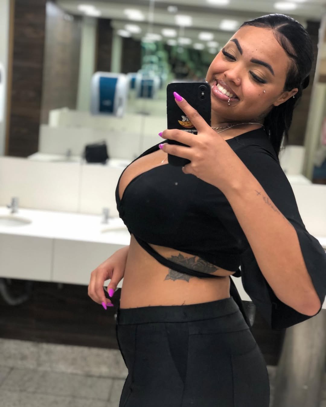 Aline oliveira #FjJ4dCey