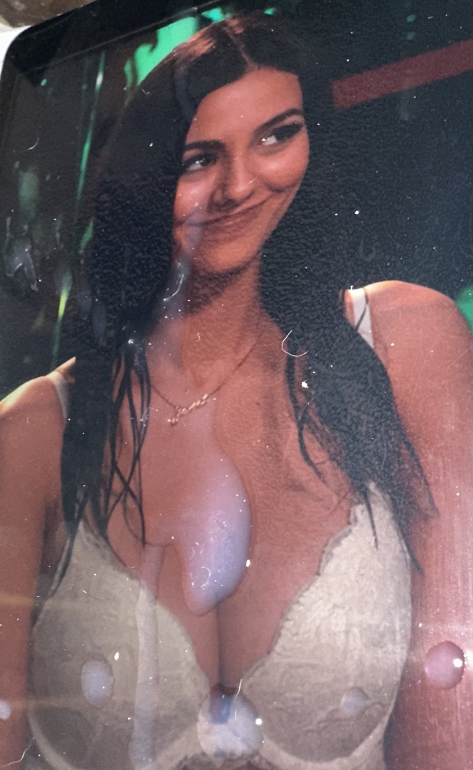 Victoria Justice cum tribute #2 #x39OAZUE