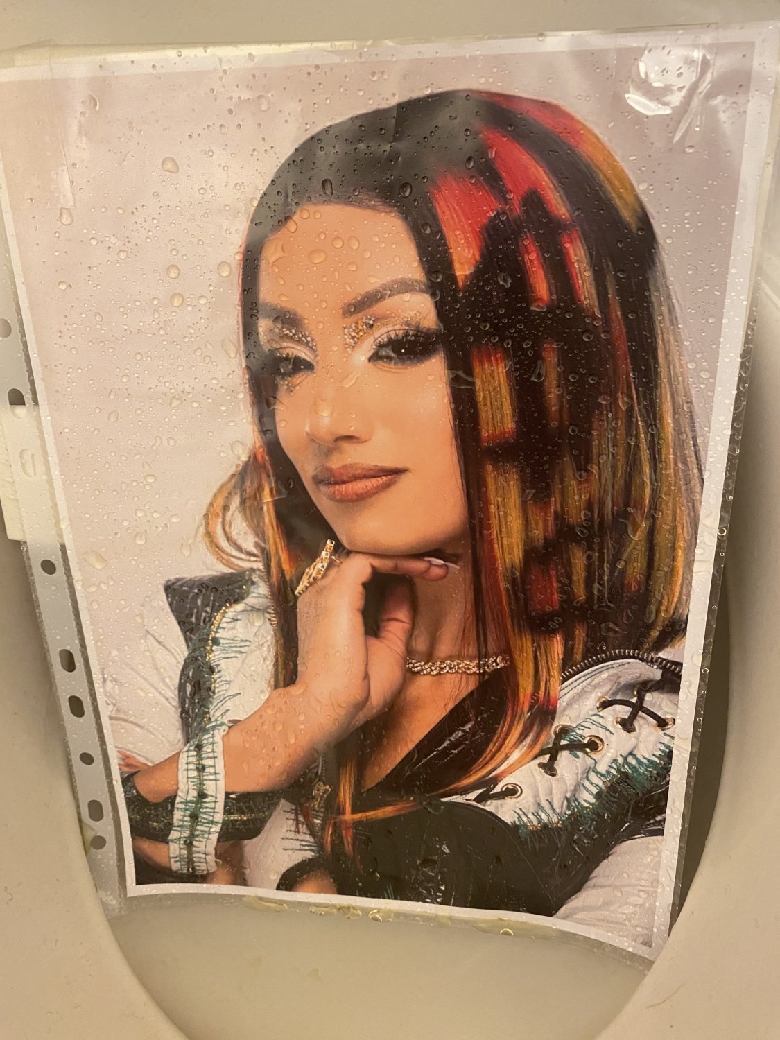 Mercedes Monè Cum & Piss Tribute #K83Ia2Pn