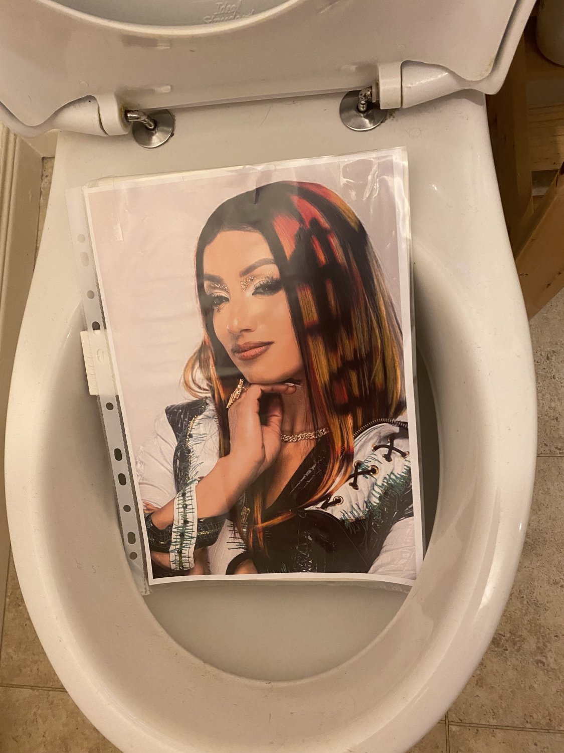 Mercedes Monè Cum & Piss Tribute #NYQk6J95