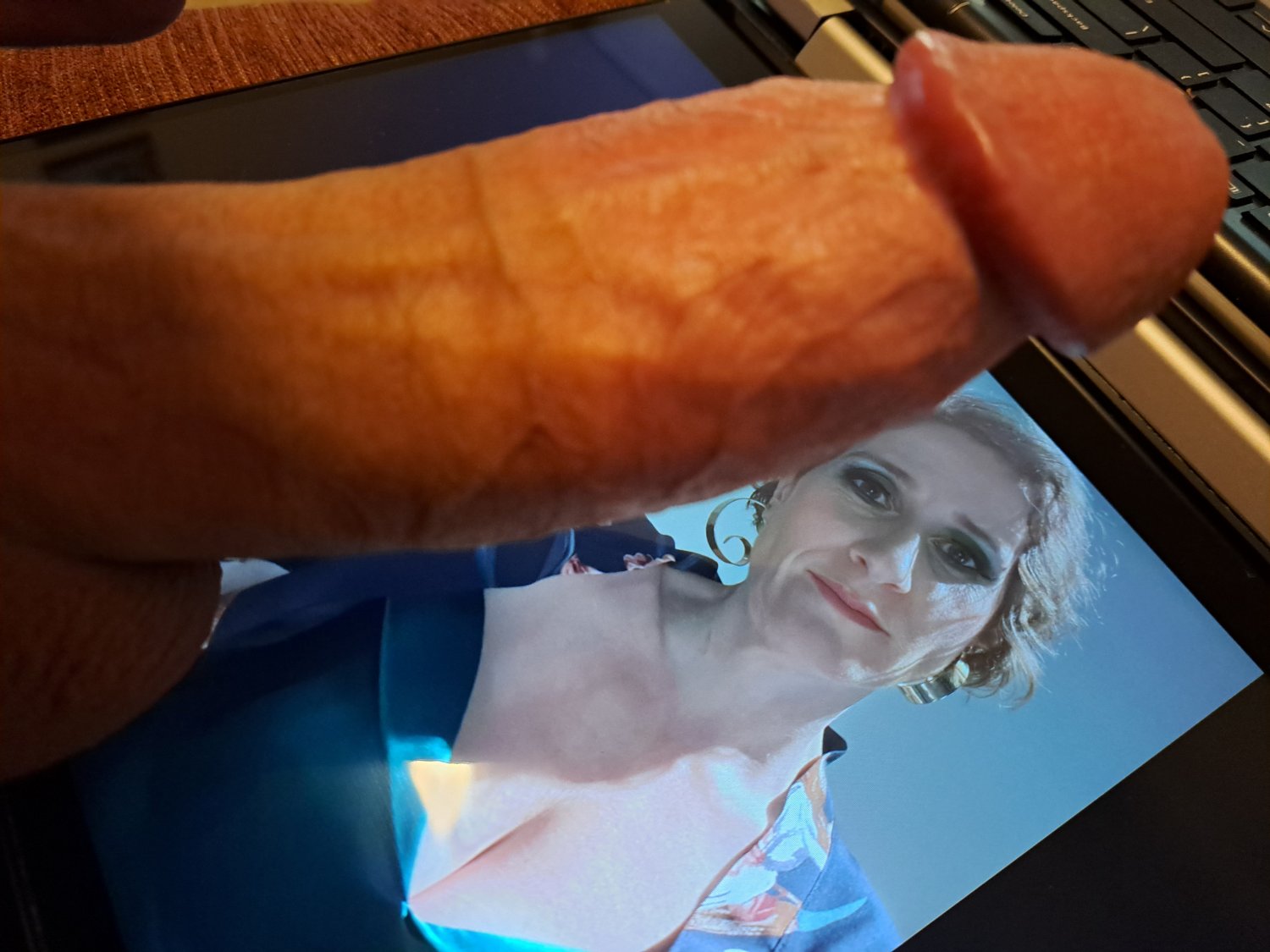 Blueeyedcarmen tributes #E717xCRD