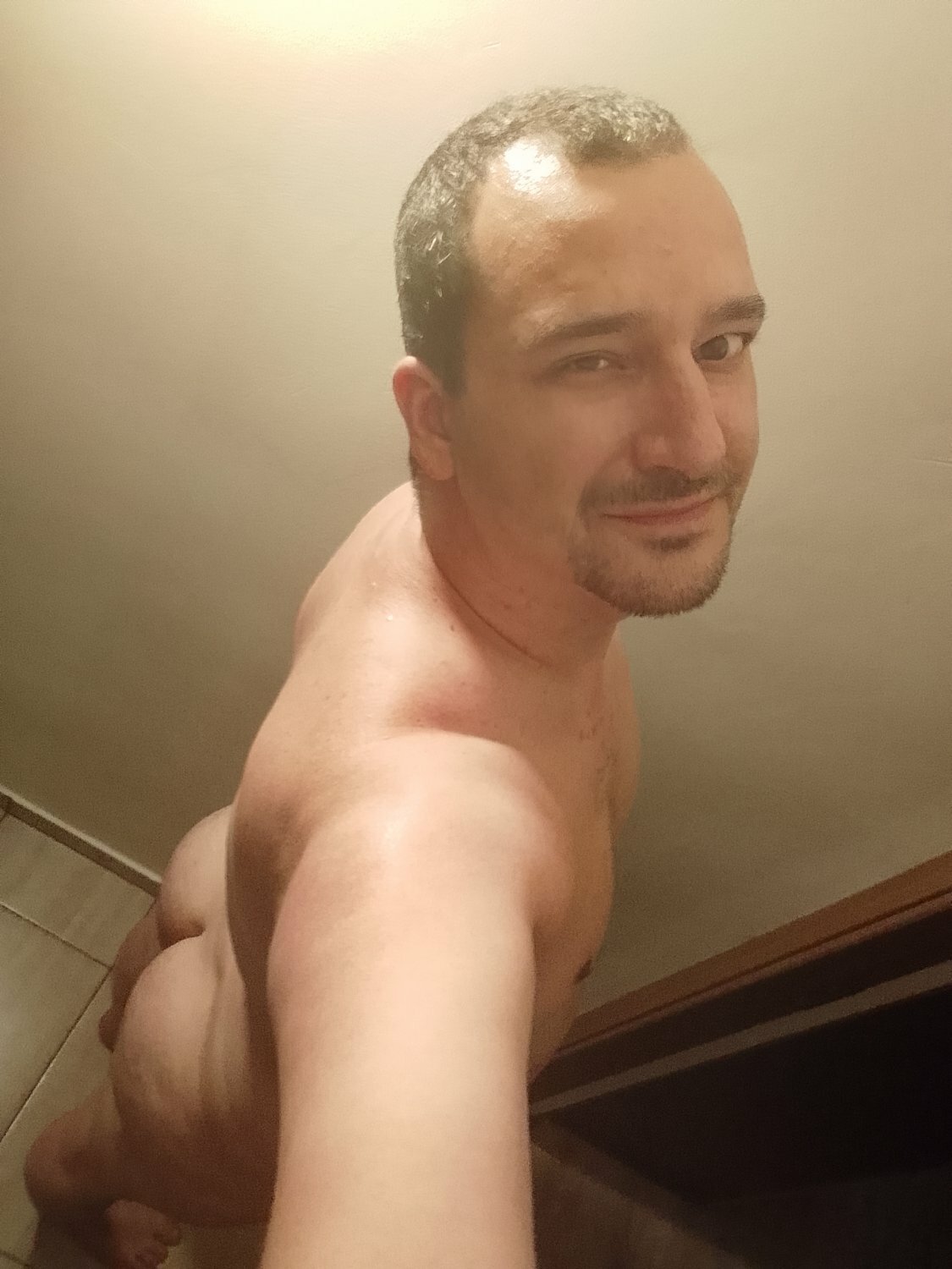 Exposed gay romanian slut Dan Constantin #WsWc46qi