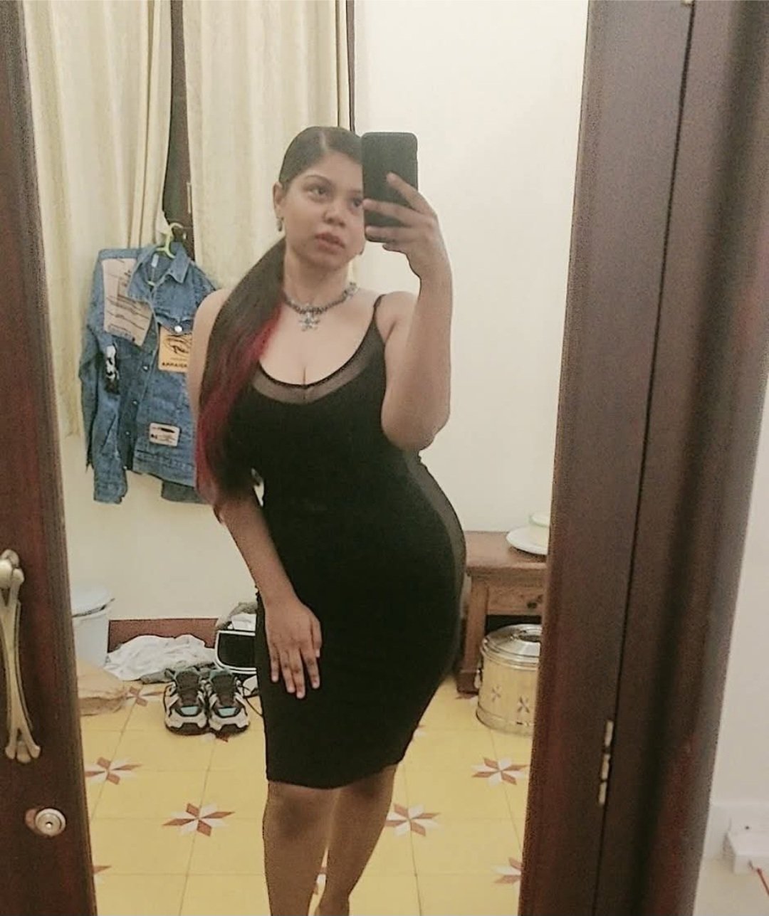 She's recently falling in love with getting her tight asshole fucked #bupybpnM