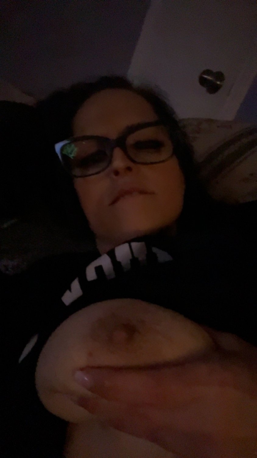 Flabby whore again #XalCXj7I