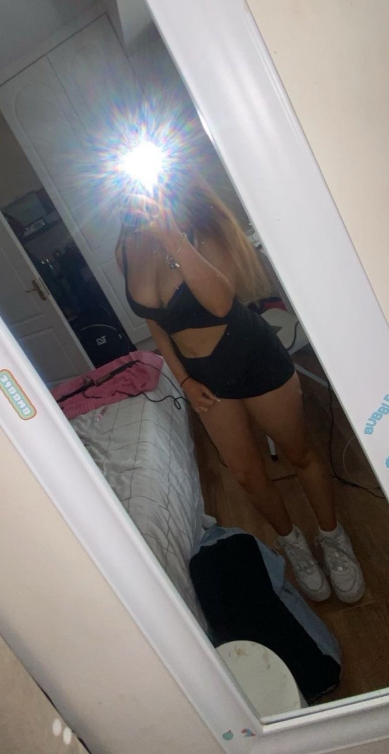 Sexy chav slut wank bank #IAxoL8eK