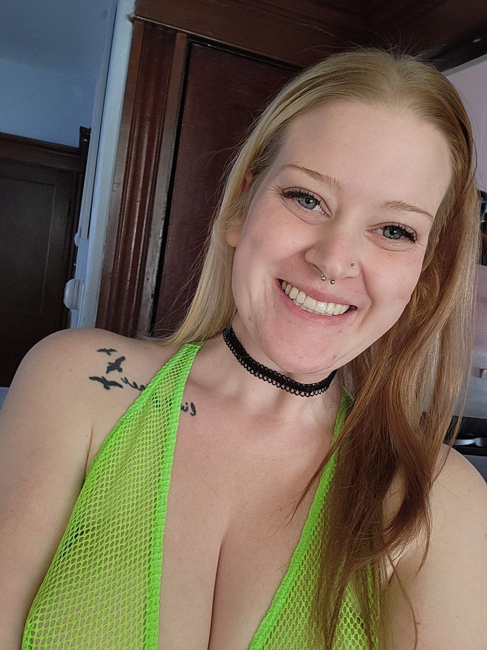 Sexy American girl on bikini #XALWYF0x