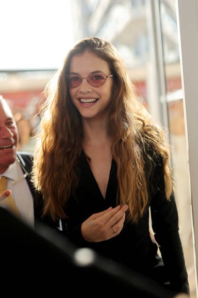 Barbara Palvin with glasses and fucking sexy black pants #M1zKA3MZ