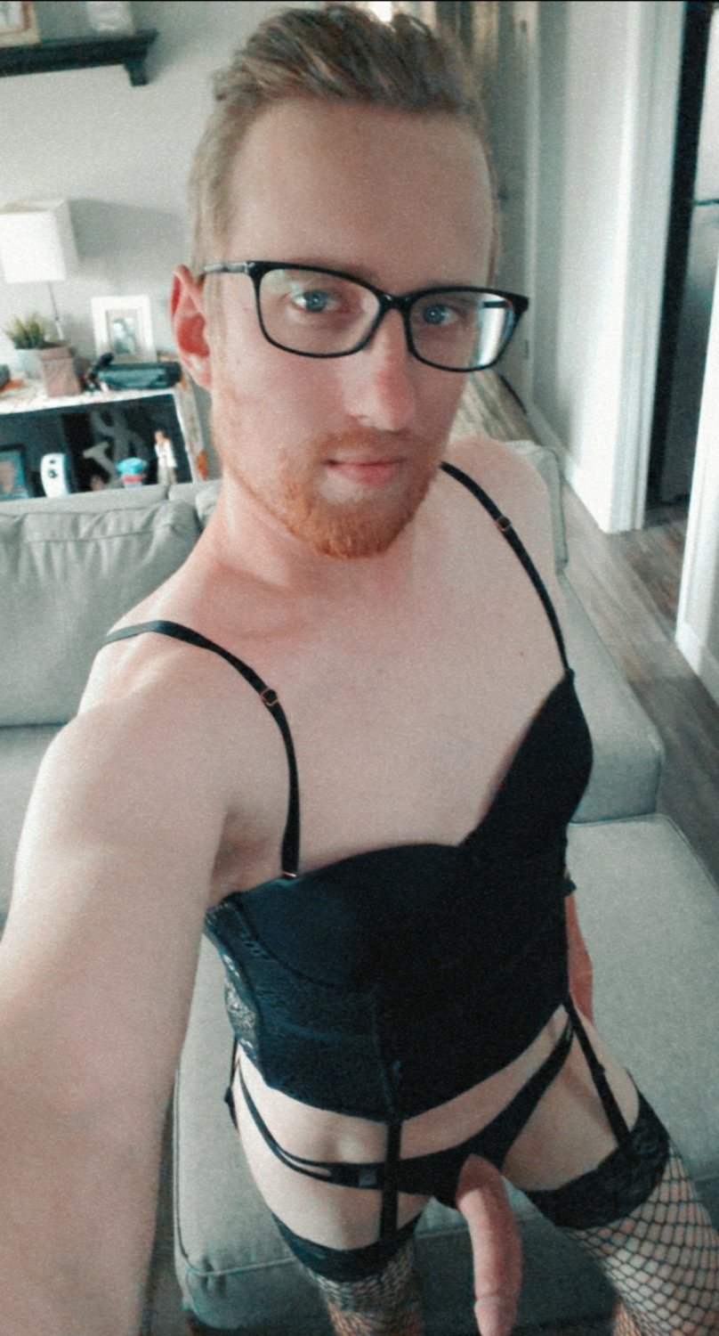 Cagedsissy2020 #8F2QC7fz