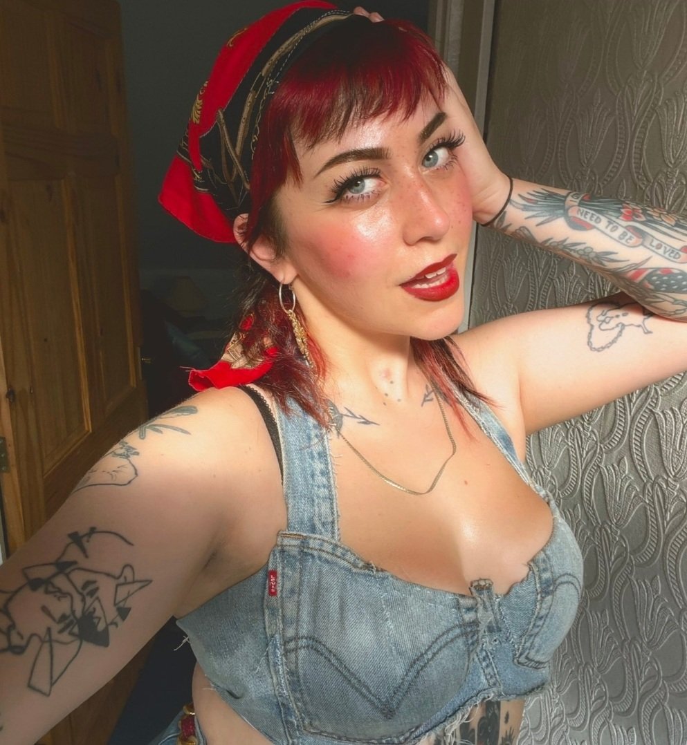 Hot Goth Teen Tattooed Non Nude #vfFyiWNg