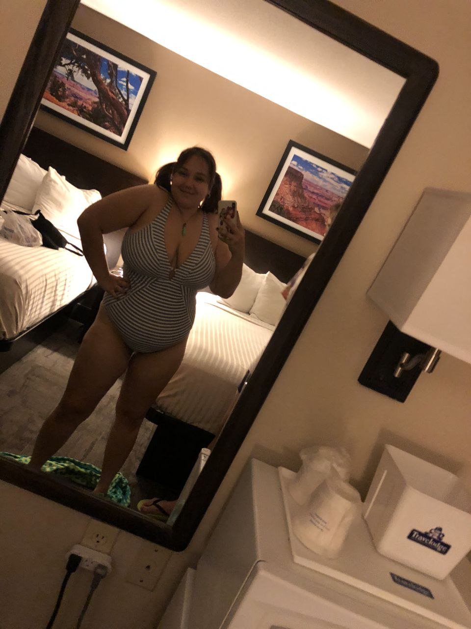 Exposing Samantha 28 #k7PiKlm8
