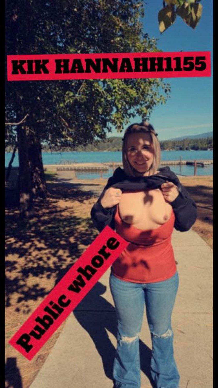 Kikslut hannah1155 wants to become famous for all her holes let's help her out post her and send her #HbQVzj01