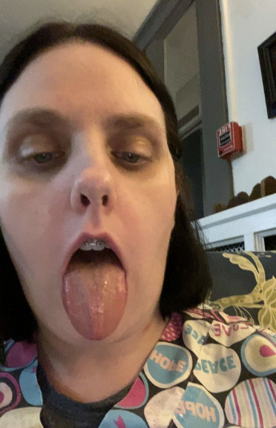 Exposing 37yo Slut Melanie #b4yX3Ihm