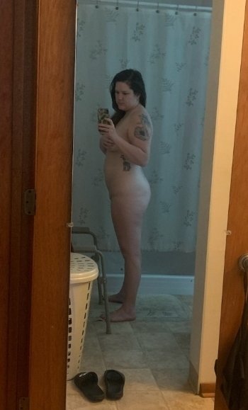 Amateur Samantha and her meaty body naked for the net π #AVVGlQHB