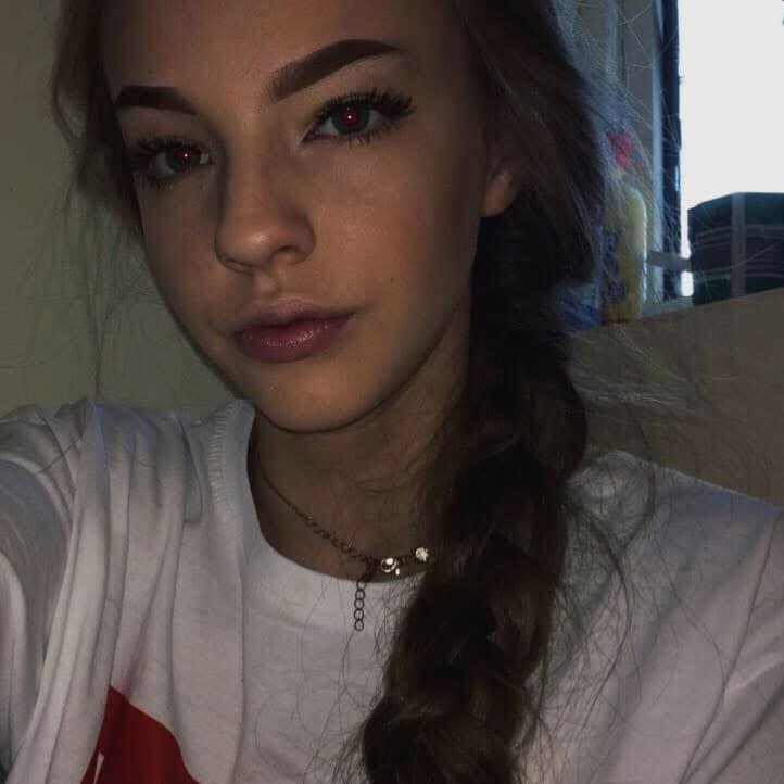 Ive become a good cuck for Sophie, I’d do anything for mommykik:jerkrequest #Glo3JjAF