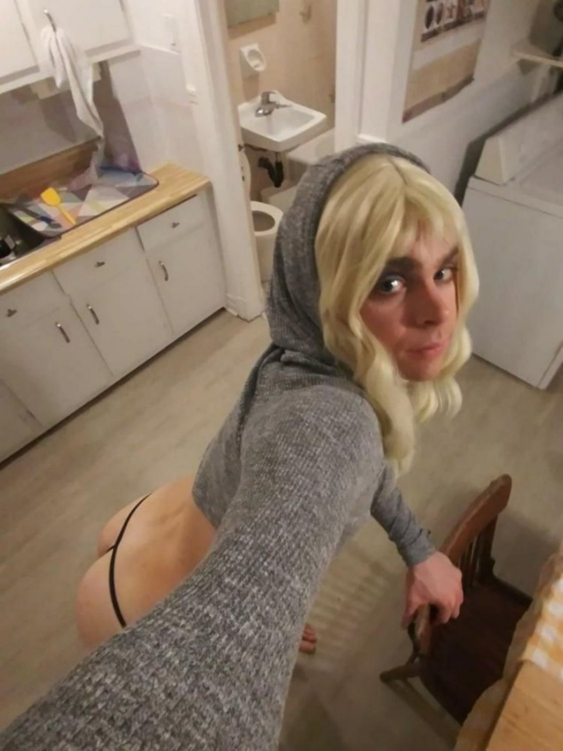 Kik @ pinkybeta4realmen # sissy slut for men #zlIUef3E