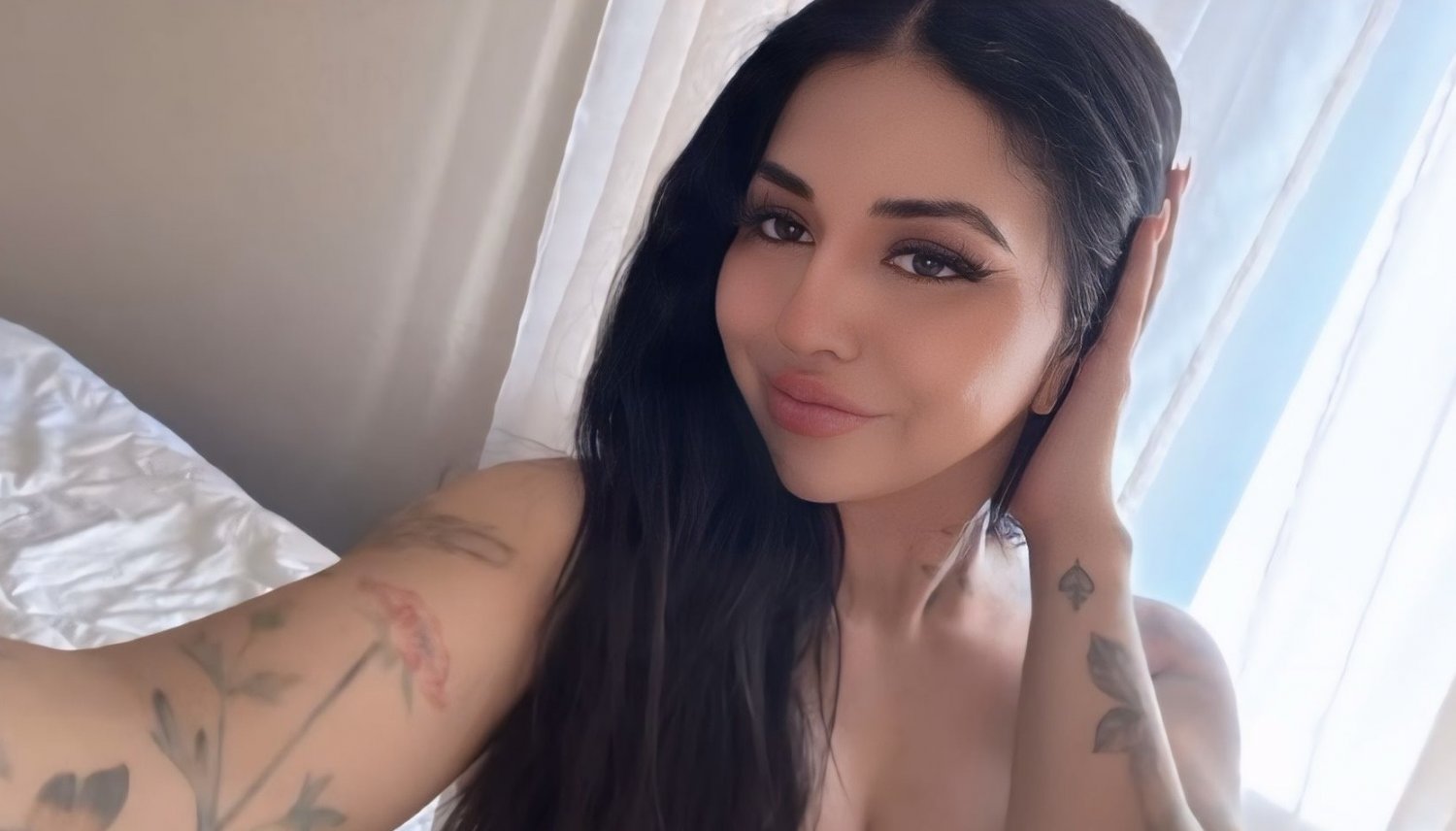 Big tits sexy Latina babe (A.A album) #Kzs9QcLY