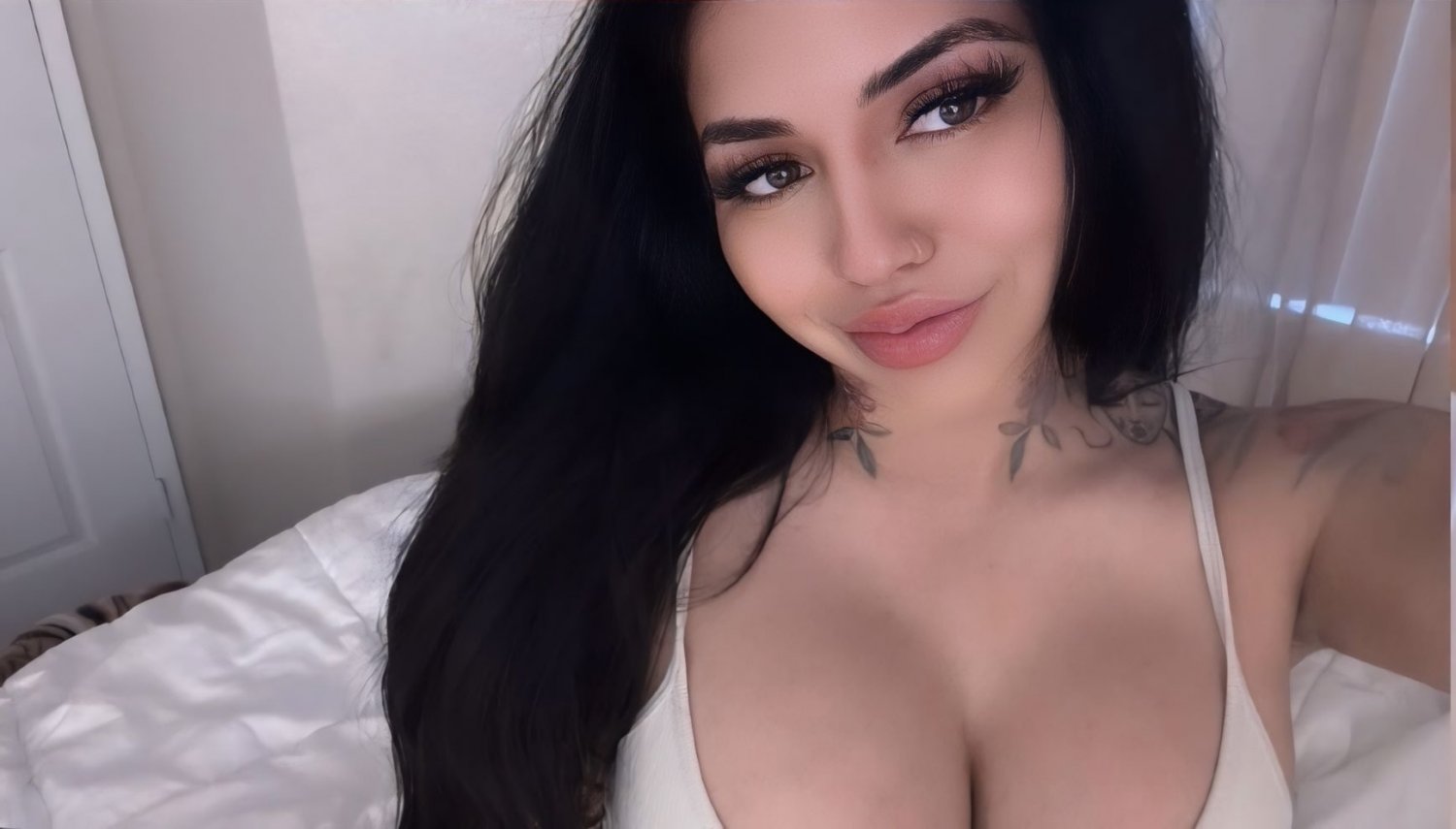 Big tits sexy Latina babe (A.A album) #LGzZ59a4