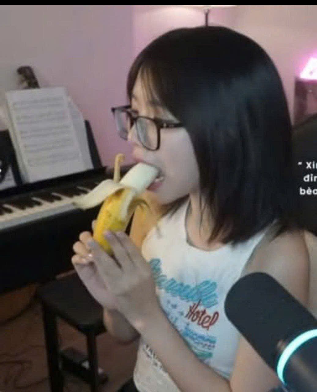 ( Fake ) "Remind" Linh Phong Du, MC/Streamer Việt Nam ( Telegram ) #vmJPwMFd