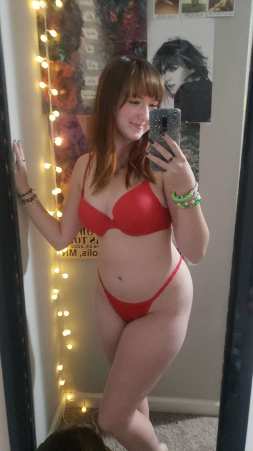 WebSlut Mina Exposed For All To See #pWoJkl7i