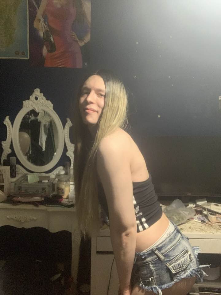 Longhaired UK Sissy Megan wants to be turned into a Webslut. Kik: XmeganthatransX #Z10D0Pd2