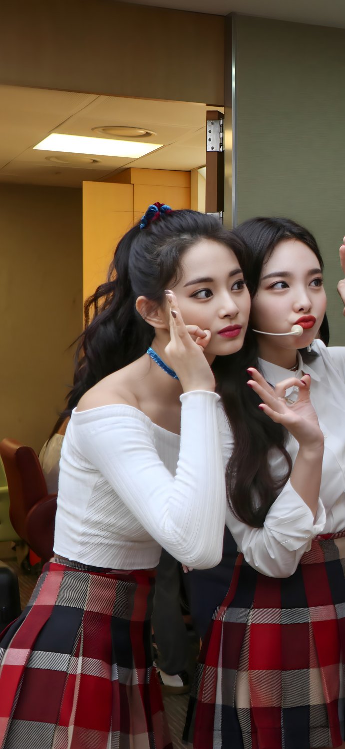 Tzuyu (Twice) Pictures 1 📷 #BeveQwU8