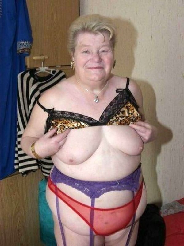 BBW #6IfJvYSw