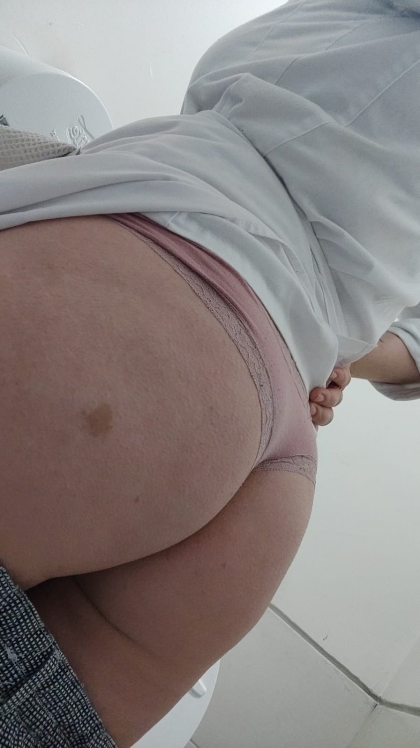 My hotwife showing her huge ass #lIdJkPzE