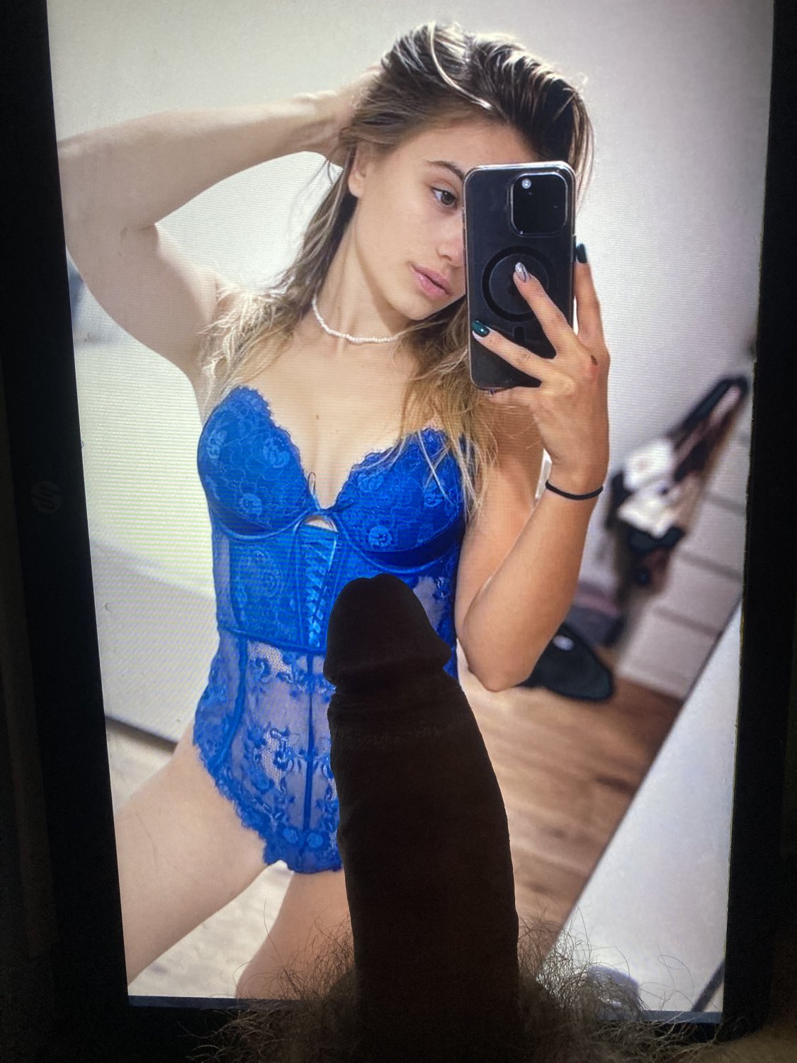 Cum/Jerktribute to dancing Slut #DoqgNbyA