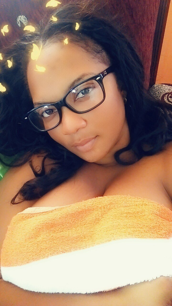 Webfind chick with saggy big boobs #F5JTR47Y