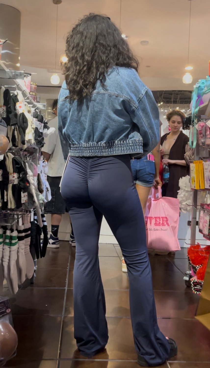 candid curly haired big ass slut #9EAzgcps