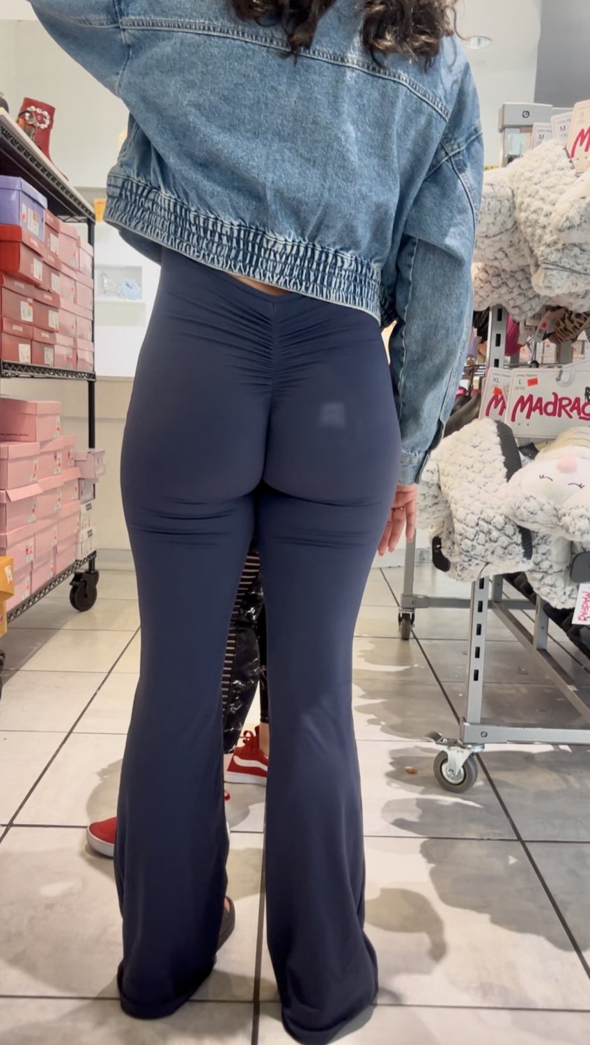 candid curly haired big ass slut #AUaG9IQd