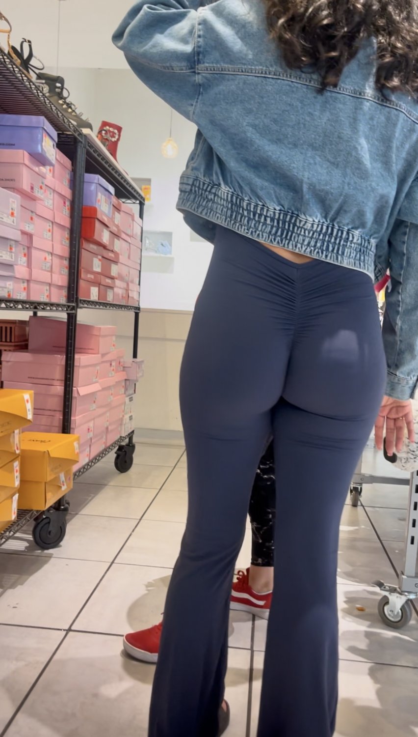 candid curly haired big ass slut #LYIPqcrN