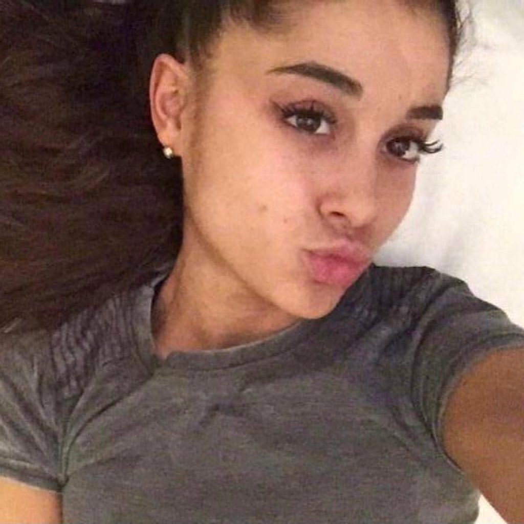 Addicted to Ariana Grande’s face porn.. 🫠💕 #iGGu5FmI