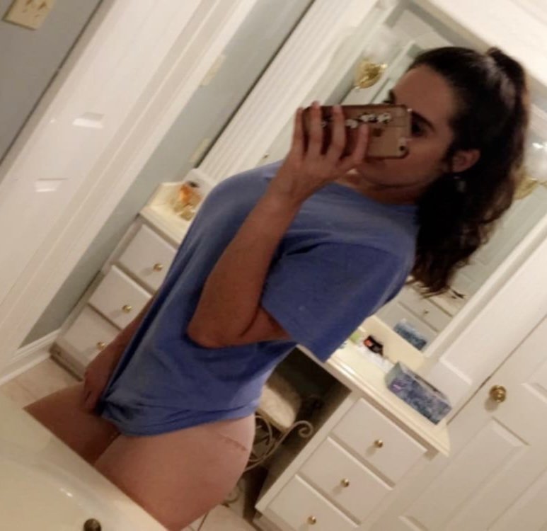 My Sorority Slut GF wants to be used for men’s pleasure in any way possible. She checks DMs… #SlBX6ufH