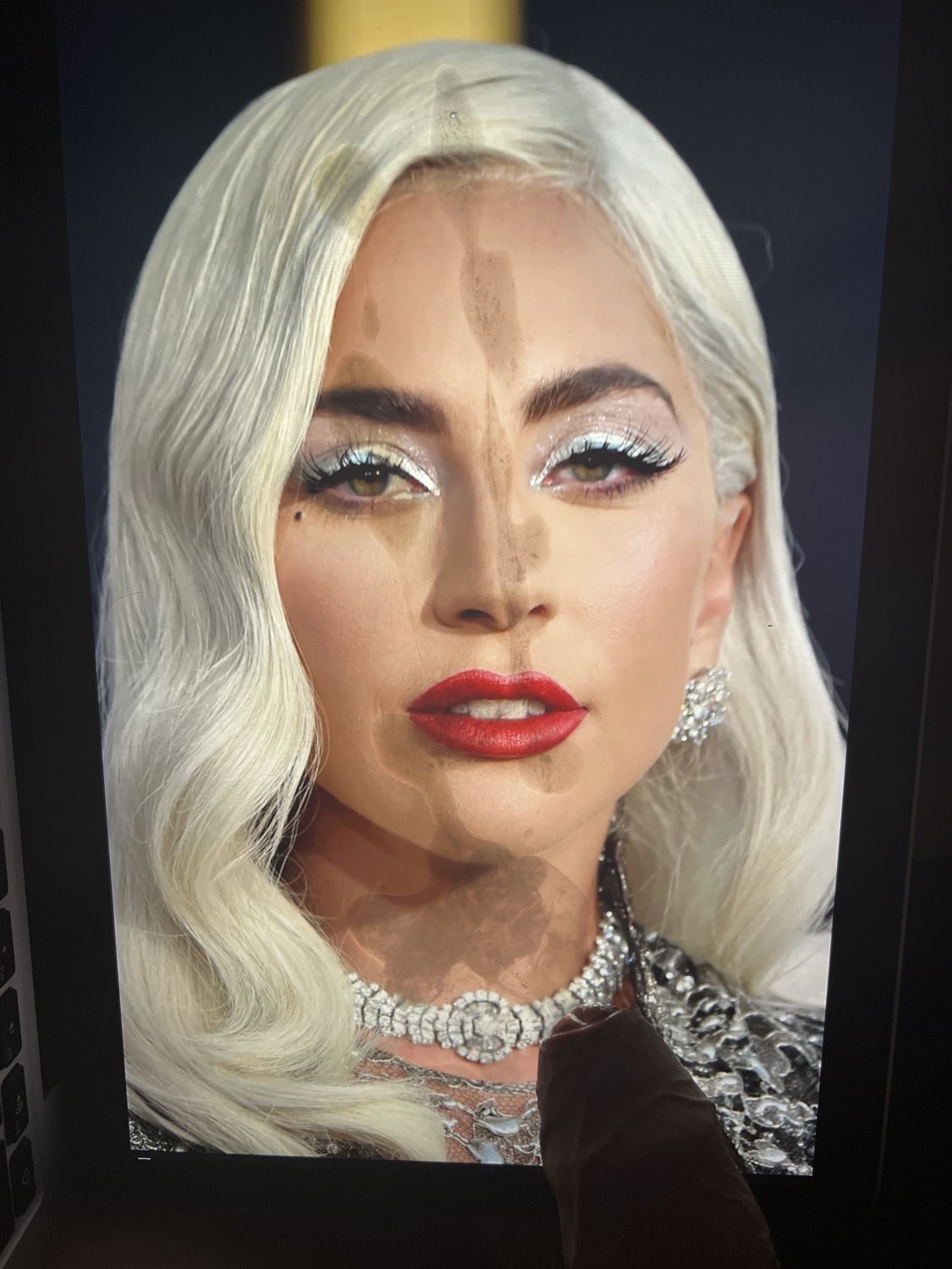 Lady Gaga Red Lips Cumtribe #2BXa8QSZ