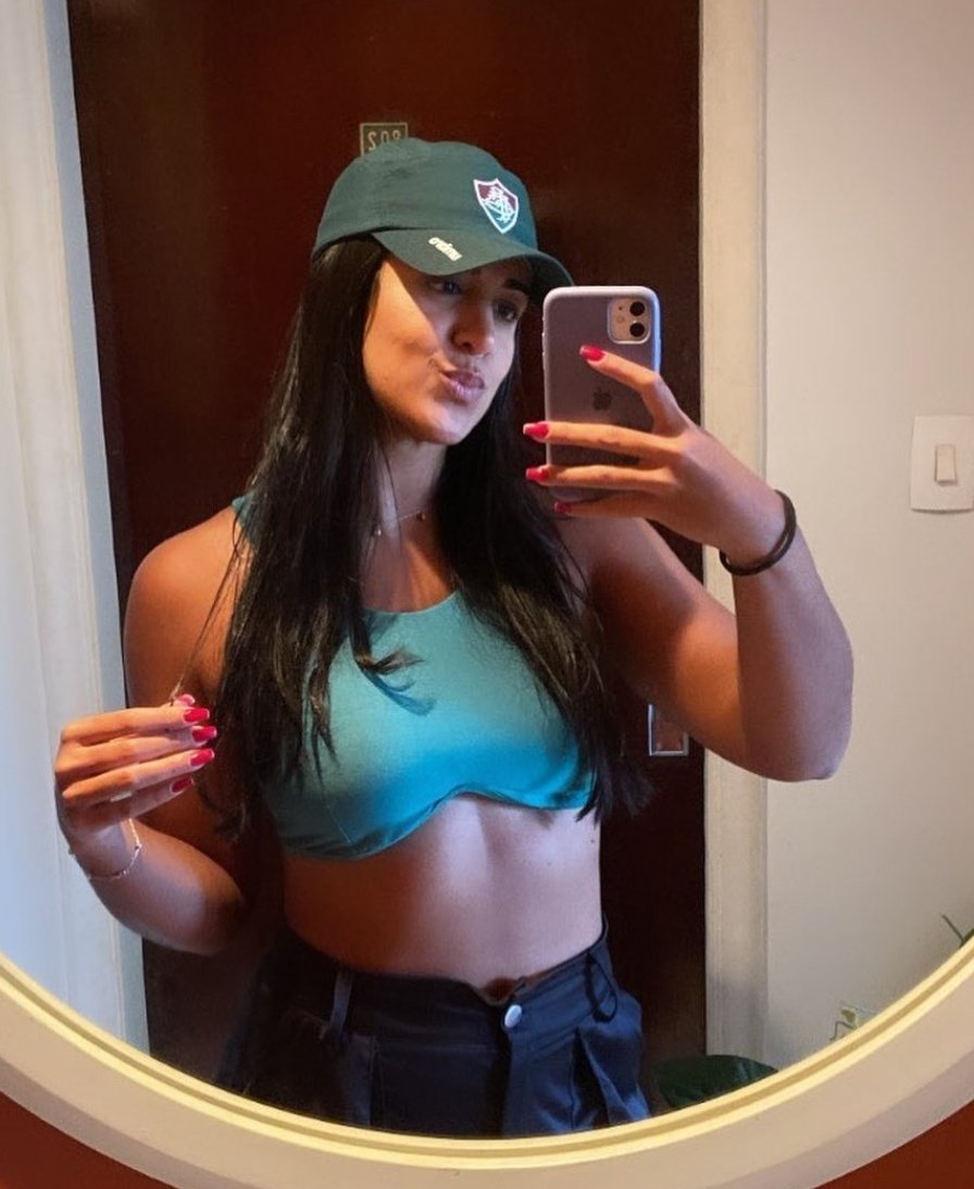 Hot Brazilian influencer #XiKgIT4A