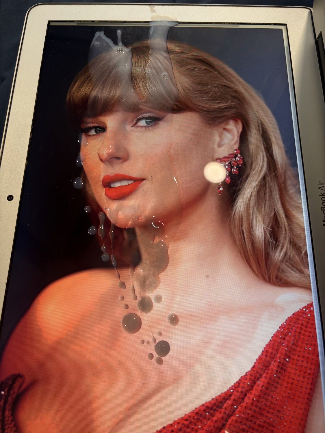 Taylor Swift Cum tribute #pmNRE76x