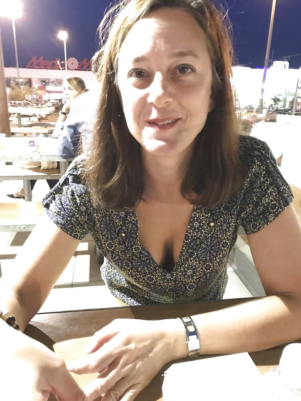 40 yo Wife #LrtH0fYs
