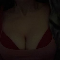UK Webslut #6HJFD9O8