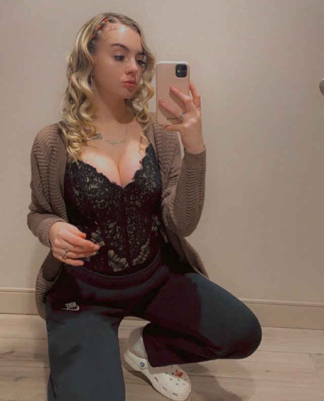 Ashley submitted by cuck. Message to submit your sluts #77Ko7fhx