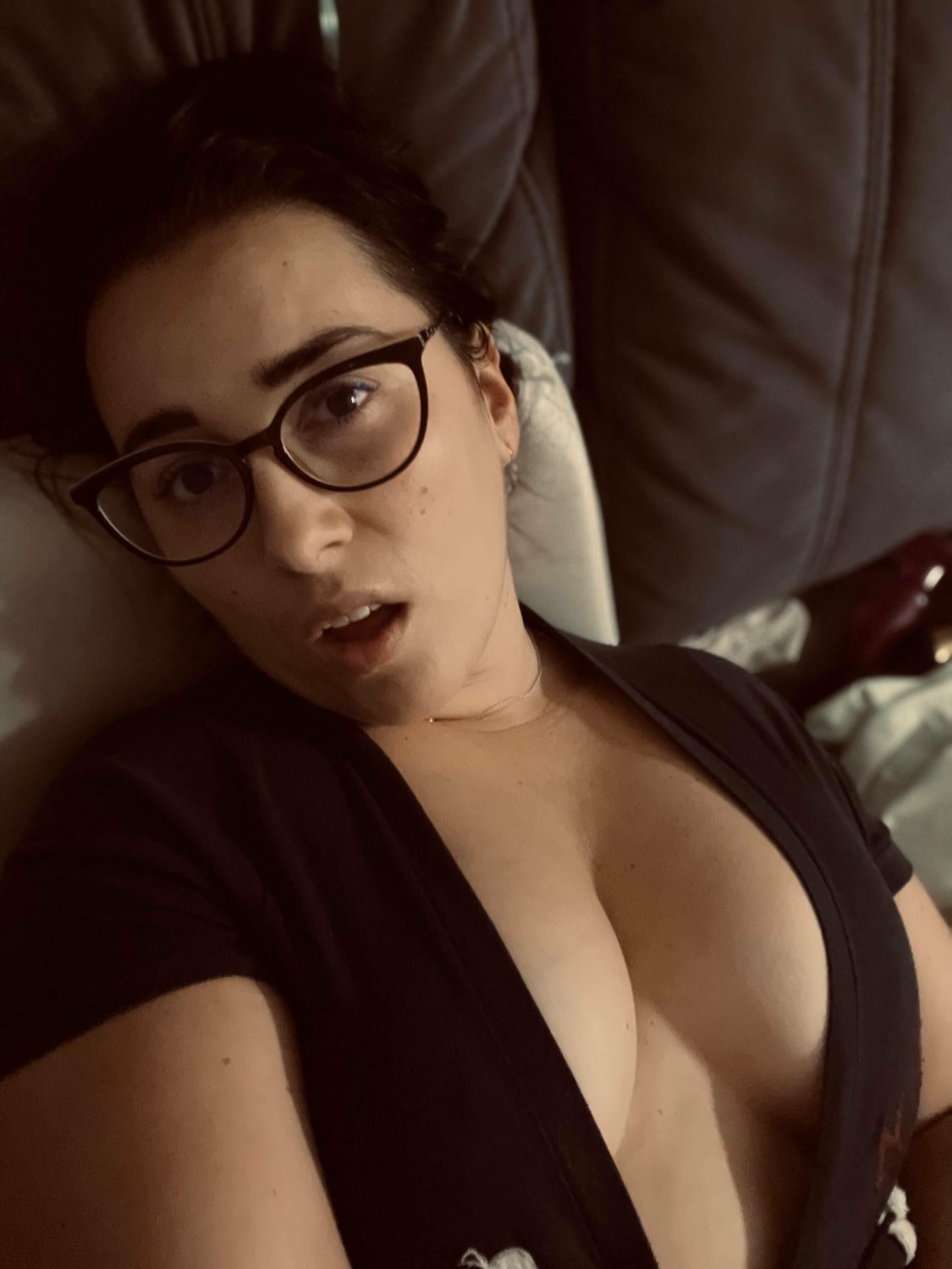 Brunette milf #yz04ShY6