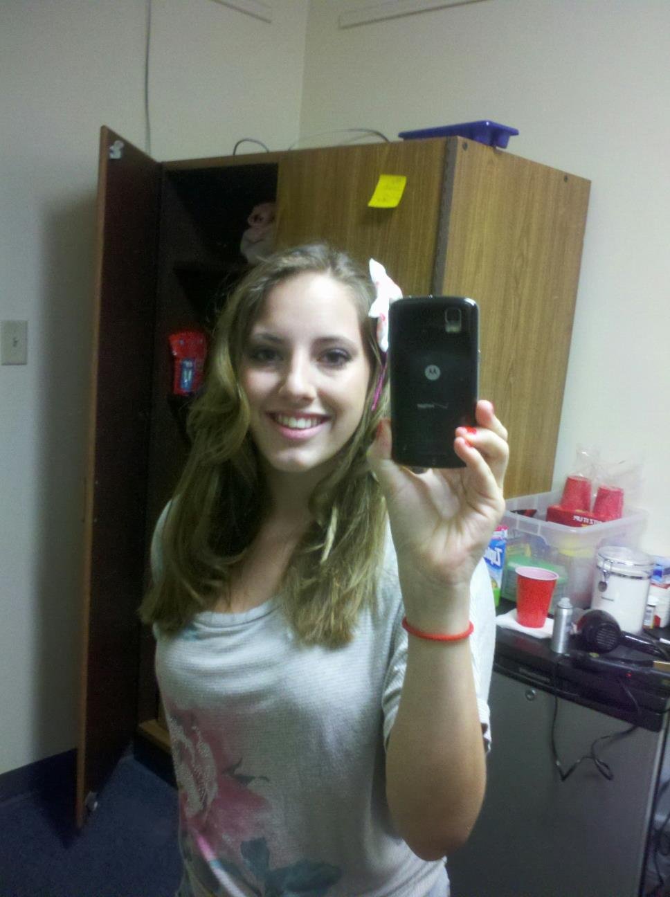 Hipster chick Allie J. from TX expressing her nude body for all to see! π #rF8MGn3b