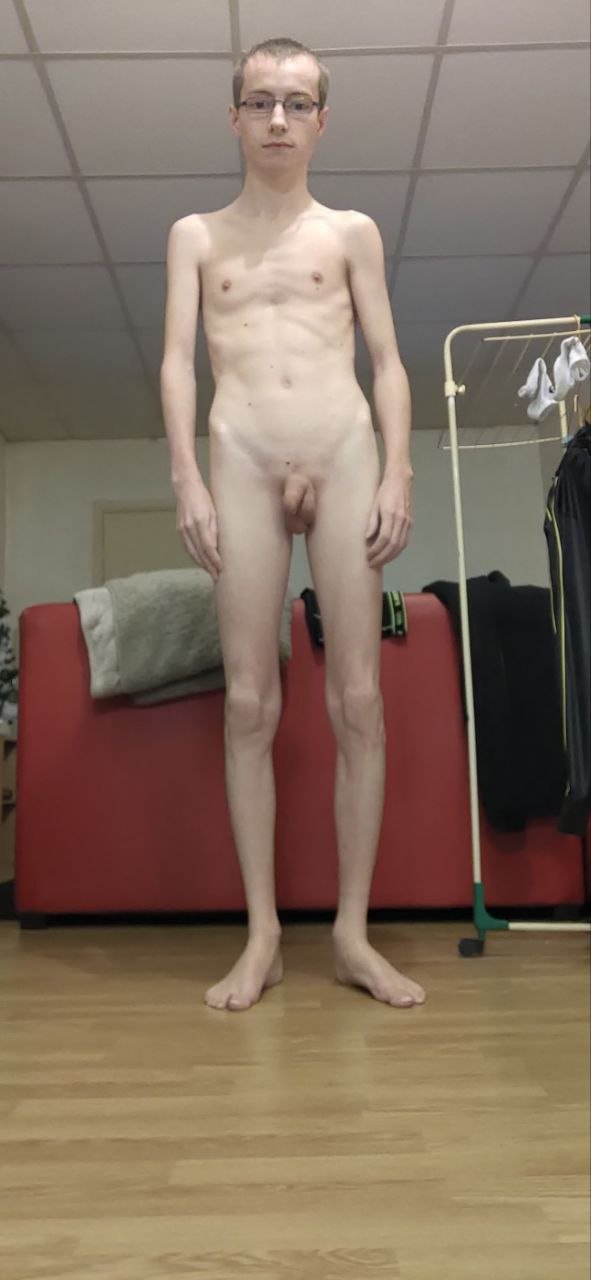 Skinny faggot Jonathan #ecAN2kZ7