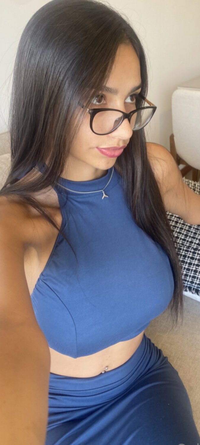 Nina #HyBbNrL7