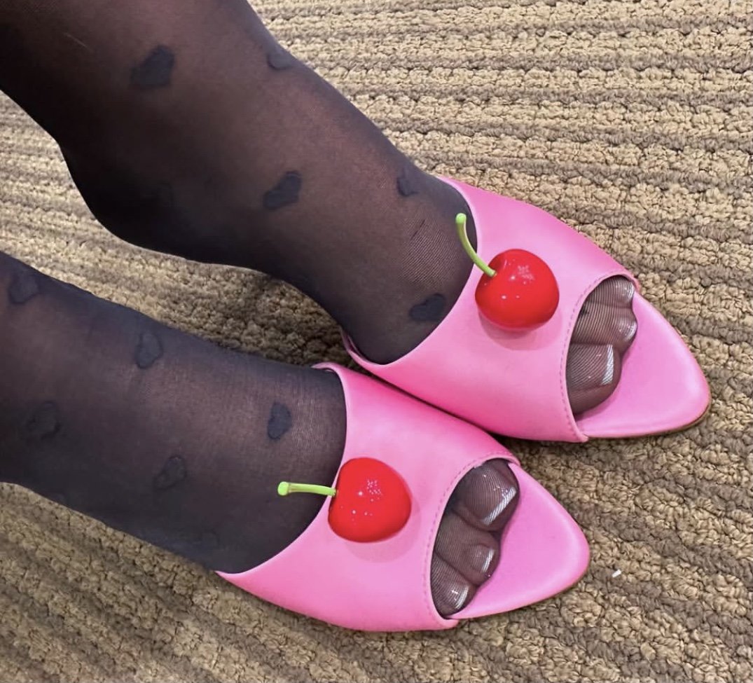 Stinky Nylon Feet 111 #qoddtre6
