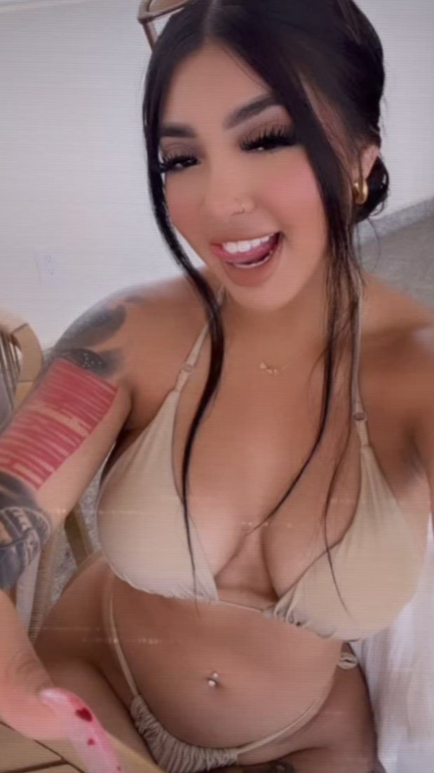 Curvy Sexy Latina #7zKWLJvX
