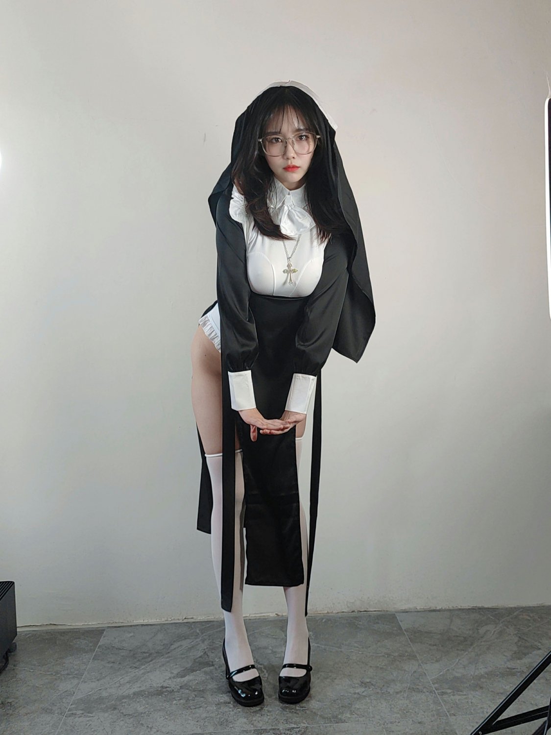 Ceason Photography - Nun #rSxvY11K