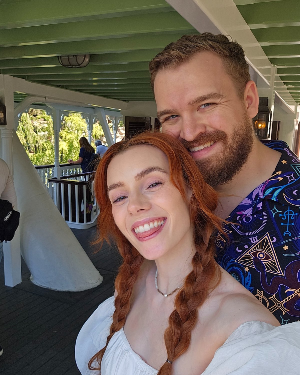 Disclosure #433: Redhead cosplayer #tHjs3mID